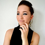 Profile Picture of Pauline (@luna_robin_pauline) on Flickr