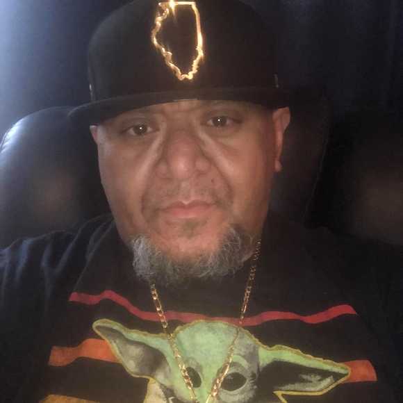 Profile Picture of Derek Santiago (@bigsan3000) on Poshmark
