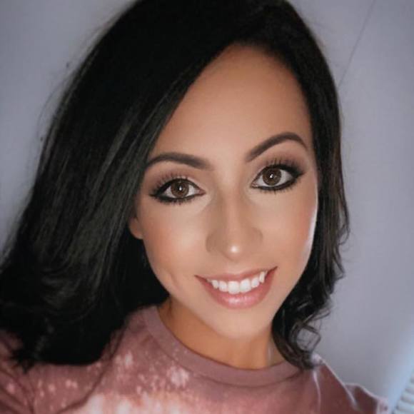 Alex Webster - Poshmark Profile Picture of Alex Webster (@awebster22) on Poshmark