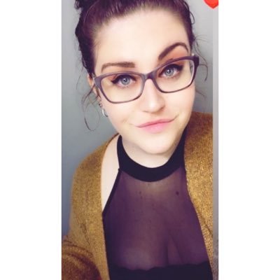 Profile Picture of 𝕁𝕦𝕝𝕚𝕒 𝕋𝕒𝕝𝕓𝕠𝕥 (@Jewleuh) on Twitter