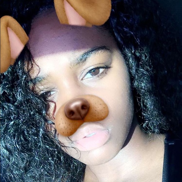 Profile Picture of Calyese Yearwood (@calyese_) on Poshmark