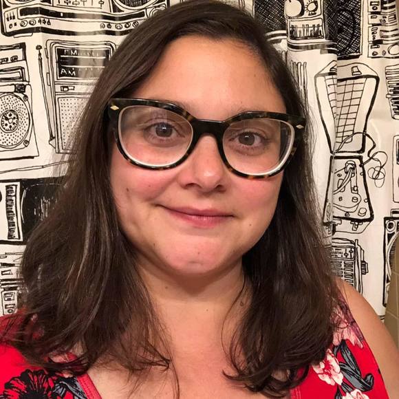 Nina Samii frye - Poshmark Profile Picture of Nina Samii frye (@spunkypopcorn) on Poshmark