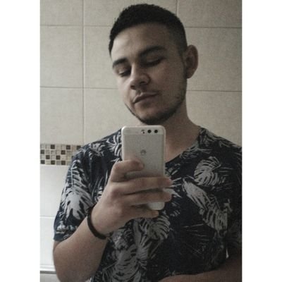 Profile Picture of Jerry Calderón (@JerryCal3198) on Twitter