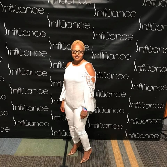 Profile Picture of Wanda Eichelberger (@weberger03) on Poshmark