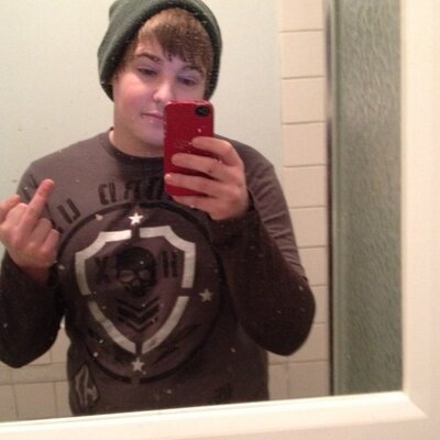 Profile Picture of Tyler Robbins (@tylerrobbins20) on Twitter