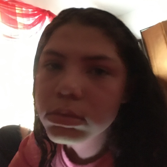 Profile Picture of Esperanza Torres (@esperanzat12) on Poshmark