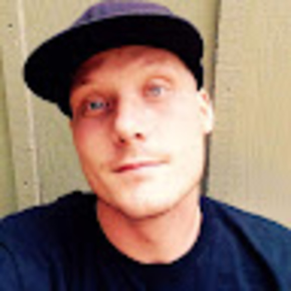 Profile Picture of Corey Renecker (@reneckerc) on Poshmark