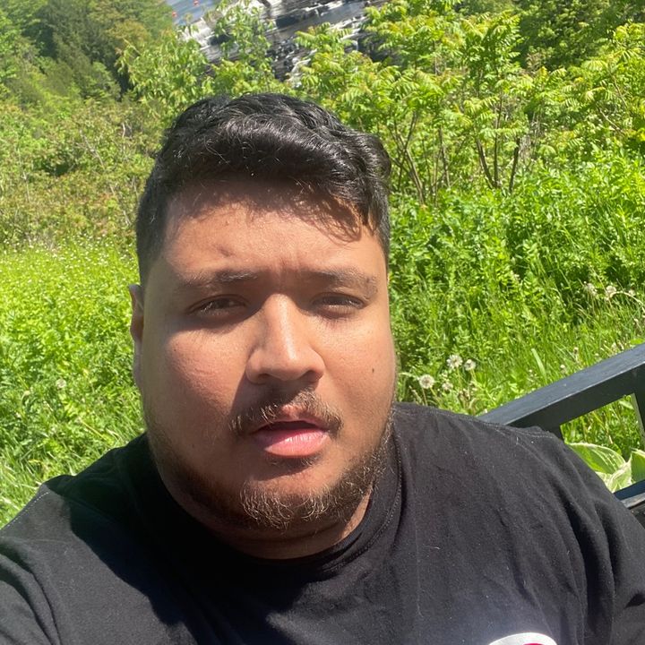 Profile Picture of Peter Fiore (@peteyhearst) on Tiktok