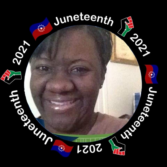 Profile Picture of Lorna Crumbley lamar (@lornalamar) on Poshmark