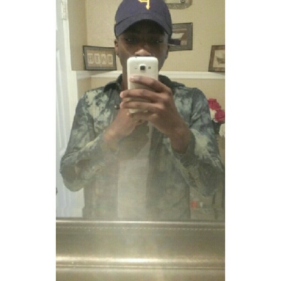 Profile Picture of Jordan Lloyd (@jordannotjorden) on Poshmark