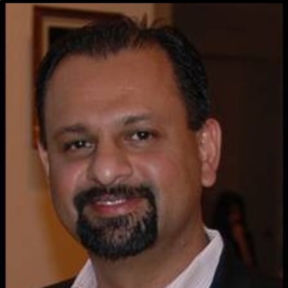 Profile Picture of Ahmed Malik (@ahmedmalik01) on Poshmark