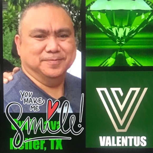 Profile Picture of Cyril Java (@cyjav) on Poshmark