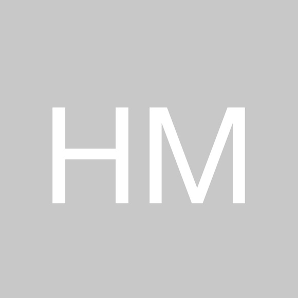 Profile Picture of Hassan Monestime (@hassanmonestime) on Poshmark