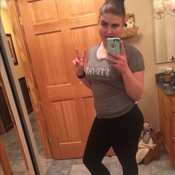 Carmen Schiralli - Poshmark Profile Picture of Carmen Schiralli (@cschiralli) on Poshmark