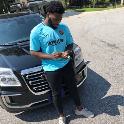 Profile Picture of Eric Foster Jr. (@Baccend_e) on Twitter