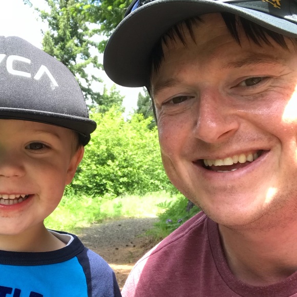 Profile Picture of Jacob Leslie (@snake0183) on Poshmark