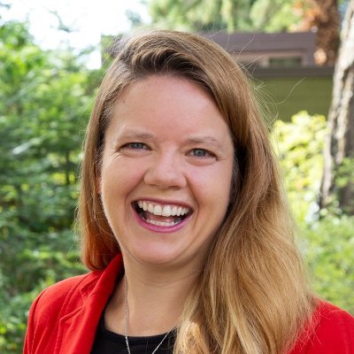 Profile Picture of Stacey Fitzsimmons (@StaceyFitzsim) on Twitter