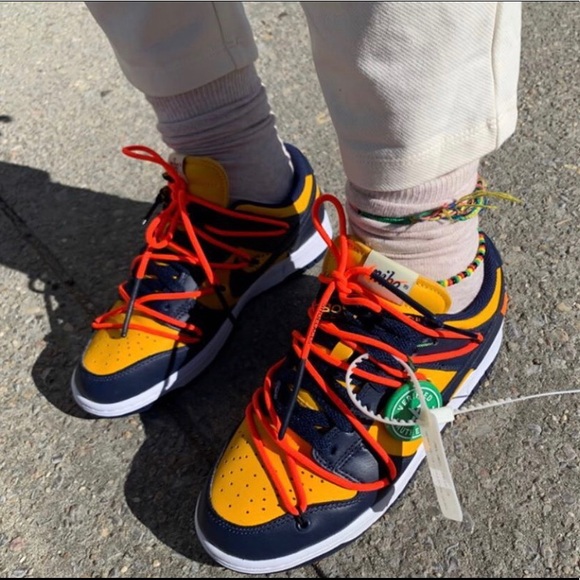 Profile Picture of Johnathon Wright (@iswea_) on Poshmark