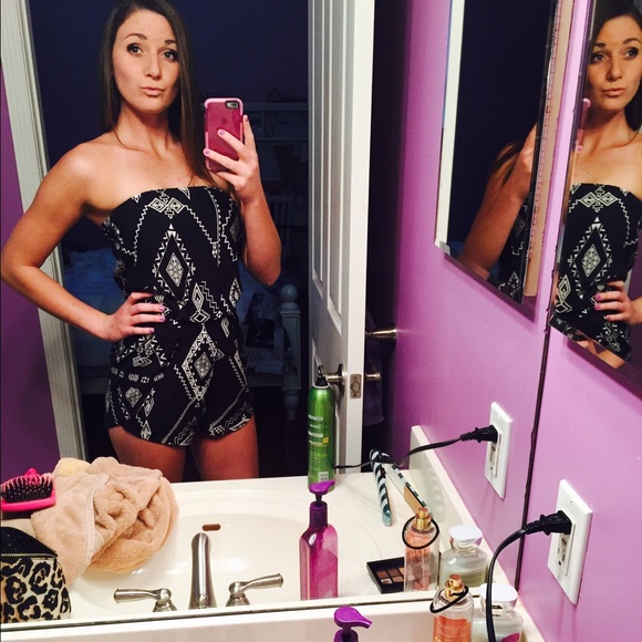 Profile Picture of Melissa Epling (@mkepling) on Poshmark
