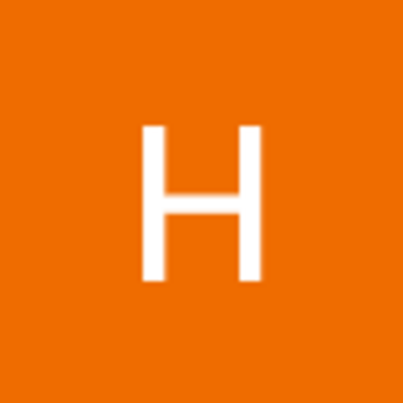 Profile Picture of Heather Kutnowsky (@hkutnowsky) on Poshmark