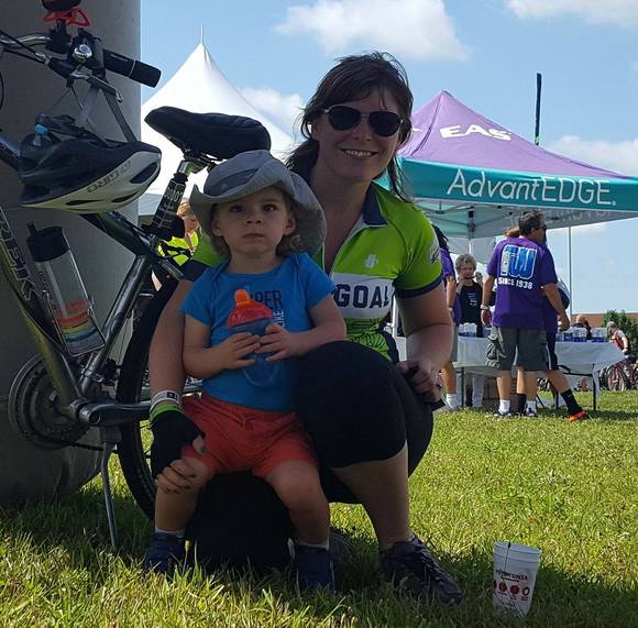 Profile Picture of Sarah Daubenspeck (@sarahdaubey) on Poshmark