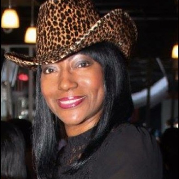 Profile Picture of Tammy Franklin (@tammyfrankli214) on Poshmark