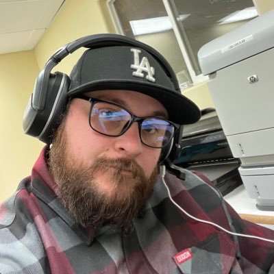 Profile Picture of Tyler Sands (@thedumbunny) on Twitter