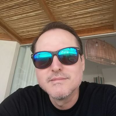 Profile Picture of Omar Román (@Alma_azul) on Twitter