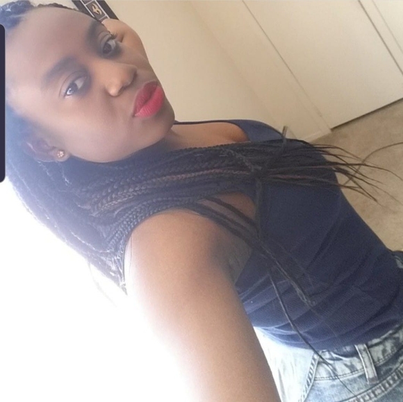 Profile Picture of Ahoofedua Preddy (@nanagyan2734) on Poshmark
