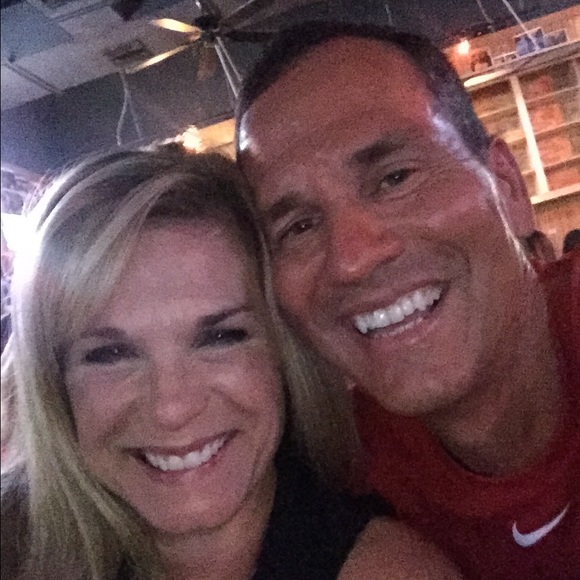 Profile Picture of Michelle Waguespack (@michellewag) on Poshmark