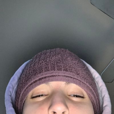 Profile Picture of Kelli (@_kellikarlin_) on Twitter