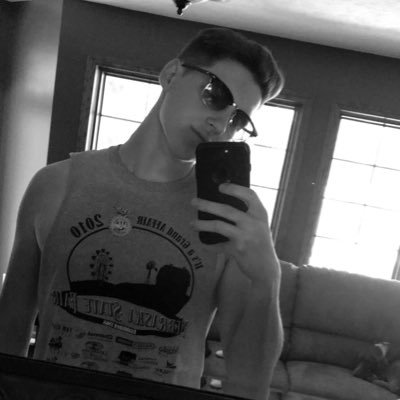 Profile Picture of Jameson_huskins (@G_U_R_U_9) on Twitter