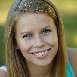 Profile Picture of Elizabeth Helm (@ElizabethHelm14) on Twitter