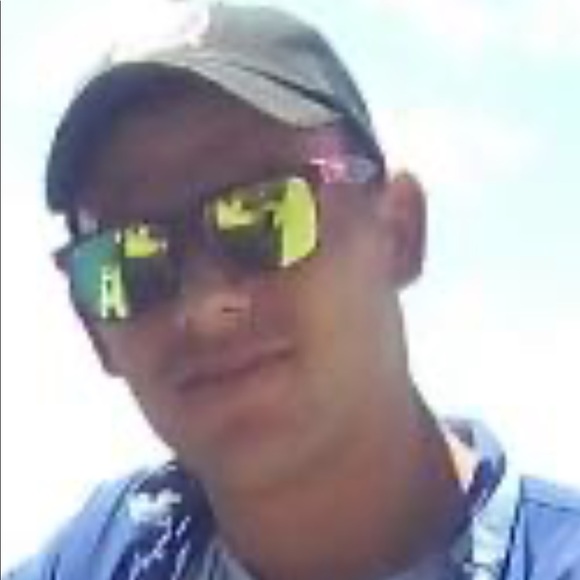 Profile Picture of Jose Suarez (@josesuarez840) on Poshmark