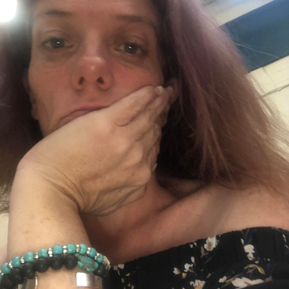Profile Picture of Miriam Boswinkle (@miriambos) on Poshmark