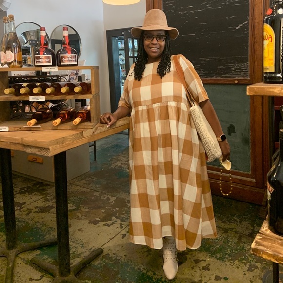 Profile Picture of Miriam Knight (@mknight1006) on Poshmark