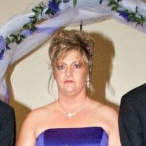 Profile Picture of Linda Nolff (@cing_gordon31) on Poshmark