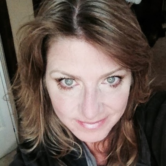 Profile Picture of Michele Bigness (@m1chela) on Poshmark