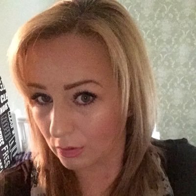 Profile Picture of Michelle Hamill (@monorechic) on Twitter