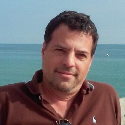 Profile Picture of Carlos Valdivia (@_carlosvaldivia) on Twitter