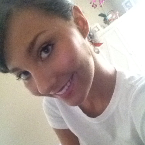 Profile Picture of Lauren Mocny (@laurenmocny) on Poshmark