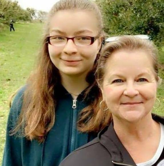 Profile Picture of Kathy Clifford payne (@sumtymer63) on Poshmark