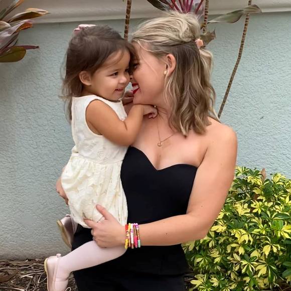 Profile Picture of Allison Gramolini (@alligrams) on Poshmark