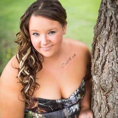 Profile Picture of Melanie Ouellette (@melaniie_lise) on Twitter