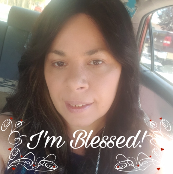 Profile Picture of Carmen Robles (@crobles73) on Poshmark