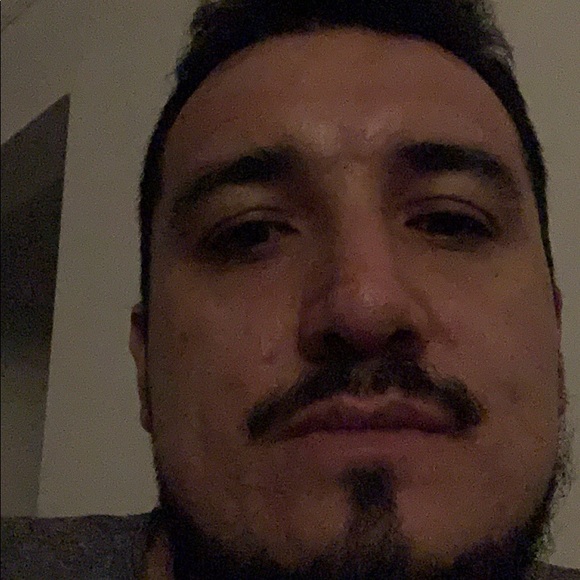 Profile Picture of Juan Alvarez (@juanalvarez804) on Poshmark