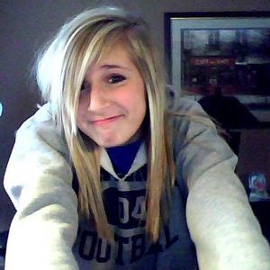 Profile Picture of Anna Schulz (@bananababii123) on Myspace