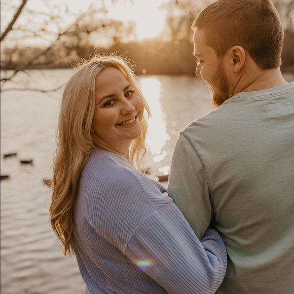 Profile Picture of Victoria Scuderi (@toriscuderii) on Poshmark