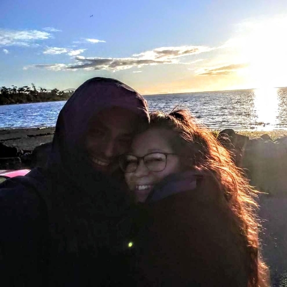 Profile Picture of Danielle Valdez (@danielle_valdez) on Poshmark