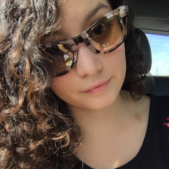 Profile Picture of Jamie Gottstein (@jlgotti) on Poshmark